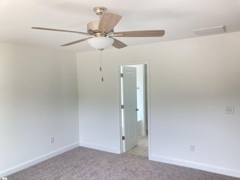 Property image 5 at 562 Woodcot Drive, Woodruff, SC 29388