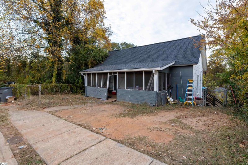 Property image 3 at 14 Badger Street, Greenville, SC 29605