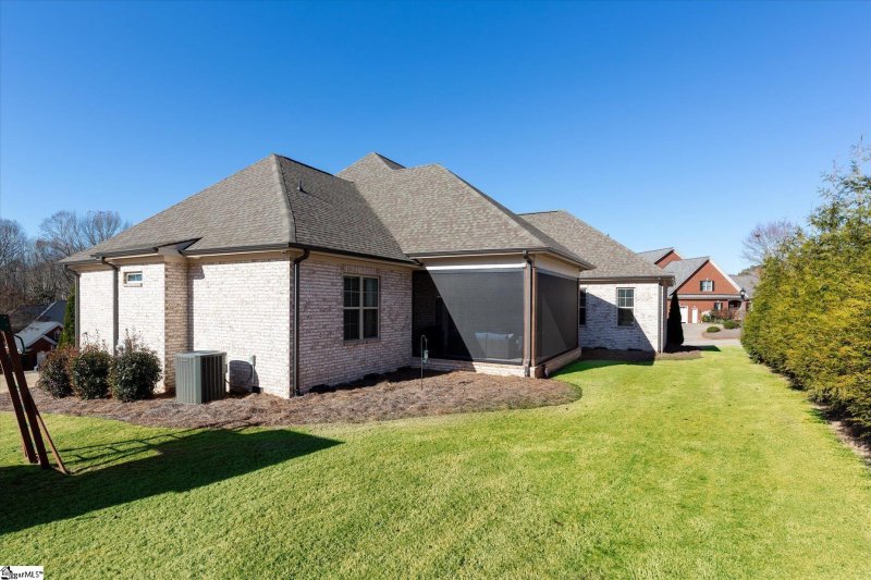 Property image 4 at 102 Hunt Cliff Court, Easley, SC 29642