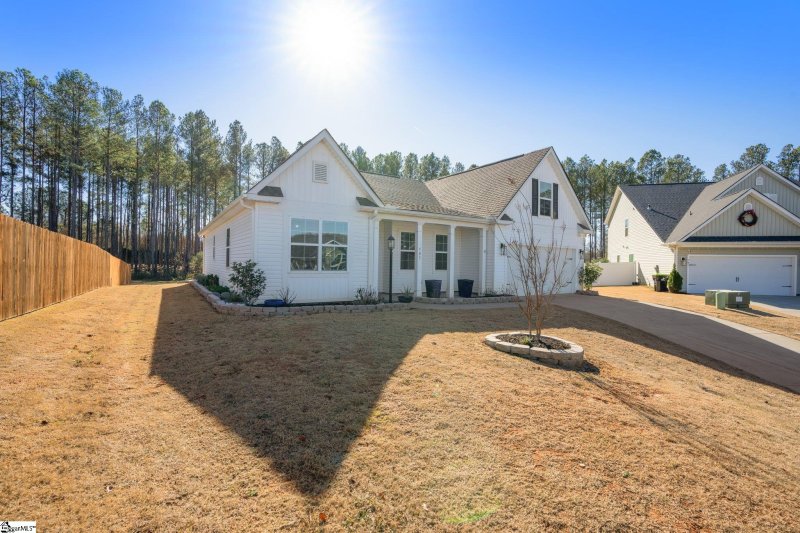 Property image 3 at 503 Coppice Court, Piedmont, SC 29673