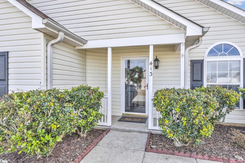 Property image 2 at 413 Kingfisher Drive, Simpsonville, SC 29680