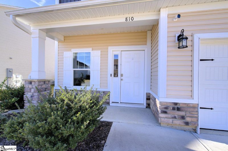 Property image 3 at 810 Camberwell Road, Simpsonville, SC 29680