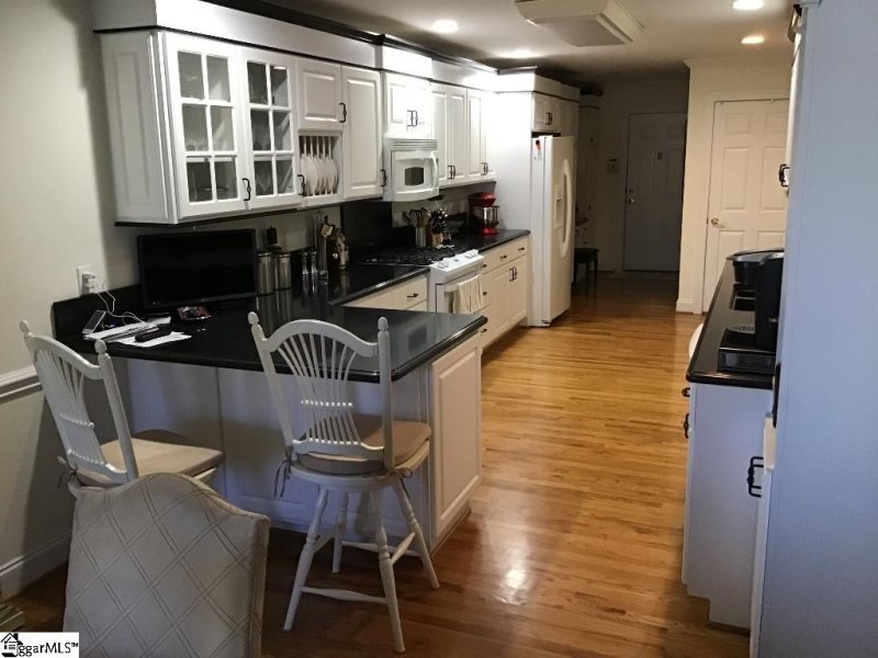 Property image 3 at 207 Redspire Drive, Greenville, SC 29617