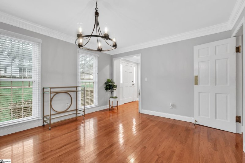 Property image 3 at 20 Woodway Drive, Greer, SC 29651