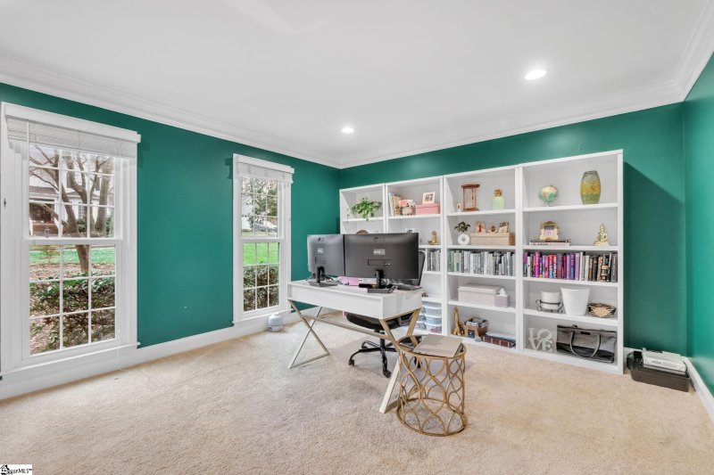 Property image 4 at 20 Woodway Drive, Greer, SC 29651