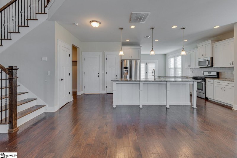 Property image 5 at 204 Maitland Drive, Greenville, SC 29617