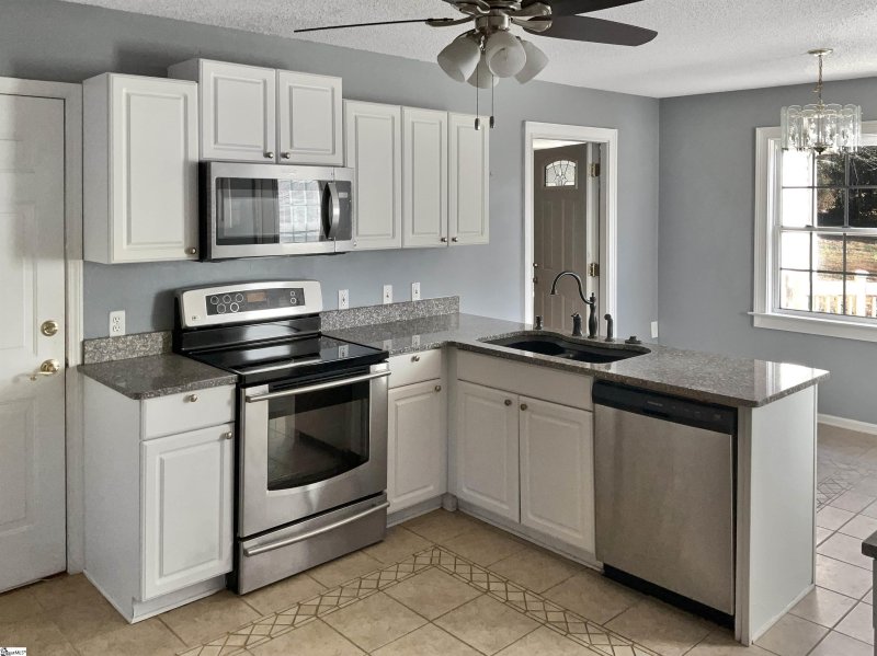 Property image 4 at 1116 Devenger Road, Greer, SC 29650