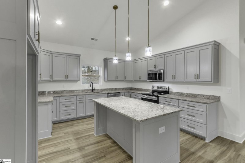 Property image 3 at 117 E PENINSULA Drive, Laurens, SC 29360