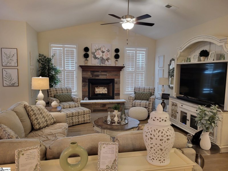 Property image 5 at 206 Easton Court, Simpsonville, SC 29680