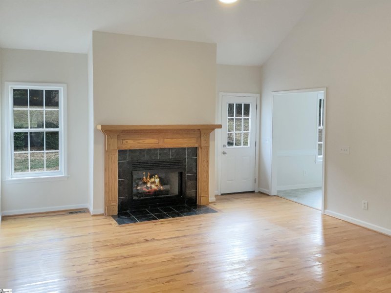 Property image 3 at 146 Brooke Lee Circle, Taylors, SC 29687