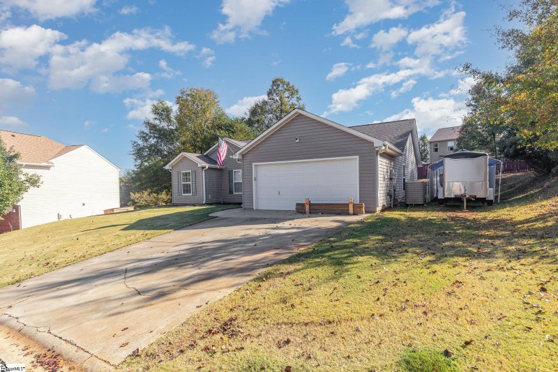 Property image 2 at 9 Avocet Lane, Simpsonville, SC 29680