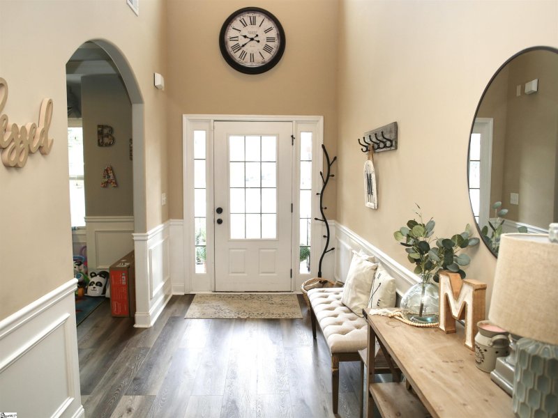 Property image 5 at 335 Bridge Crossing Drive, Simpsonville, SC 29681