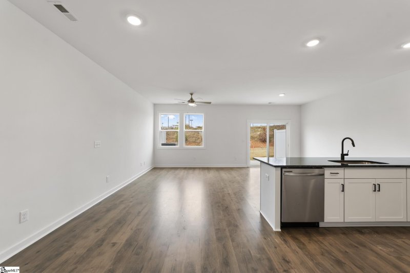 Property image 4 at 1427 Darrowby Way, Spartanburg, SC 29301-0000