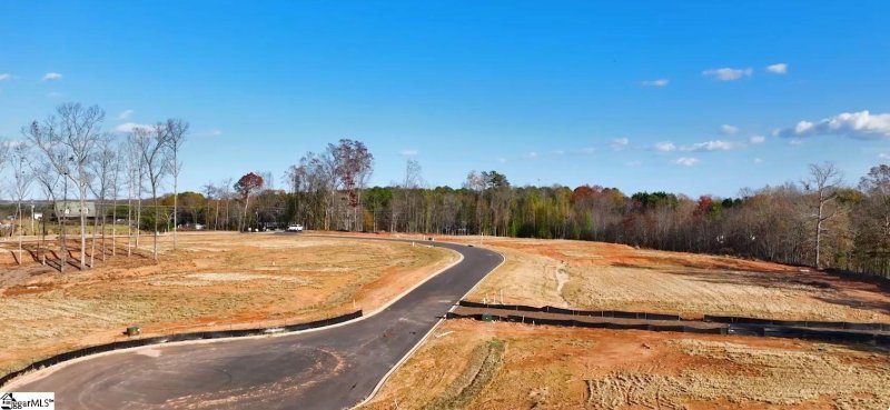 Property image 3 at 205 Isleview Place, Greer, SC 29651