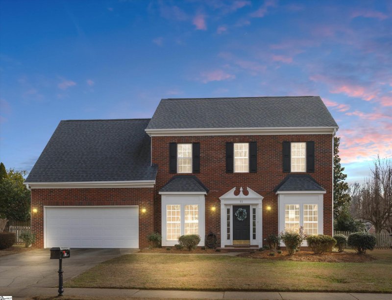 11 Willow Oak Court