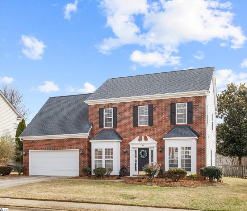 Property image 2 at 11 Willow Oak Court, Simpsonville, SC 29681-4999