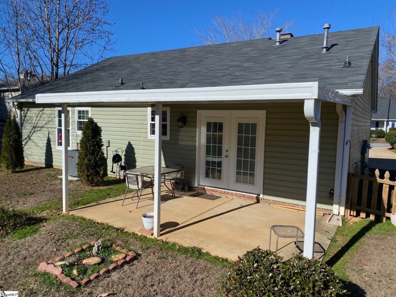 Property image 4 at 101 Clear Lake Drive, Simpsonville, SC 29680