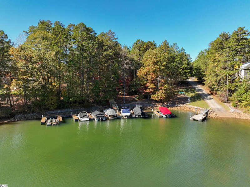 Property image 4 at 430 Riverstone Drive, Salem, SC 29676