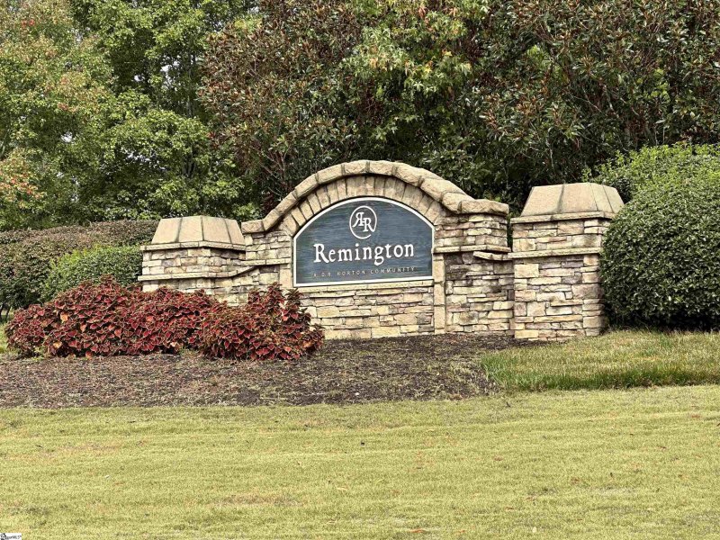 Property image 2 at 102 Plamondon Drive, Simpsonville, SC 29680