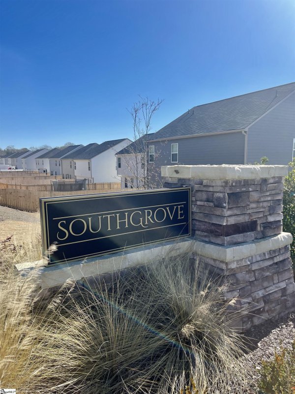 Property image 2 at 375 Alyssa Landing Drive, Fountain Inn, SC 29644