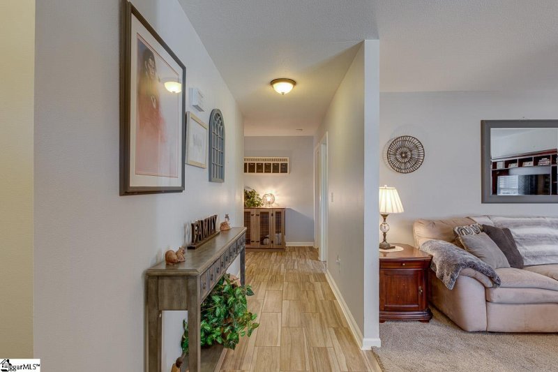 Property image 3 at 130 St James Court, Anderson, SC 29621