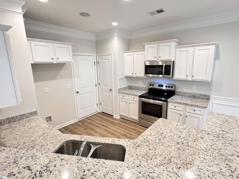 Property image 5 at 214 Icebow Road, Fountain Inn, SC 29644