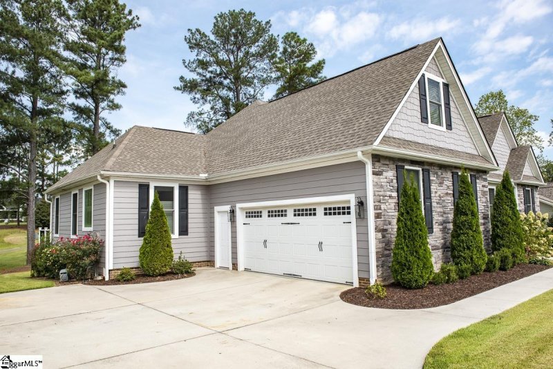 Property image 3 at 26 Pinerock Drive, Travelers Rest, SC 29690