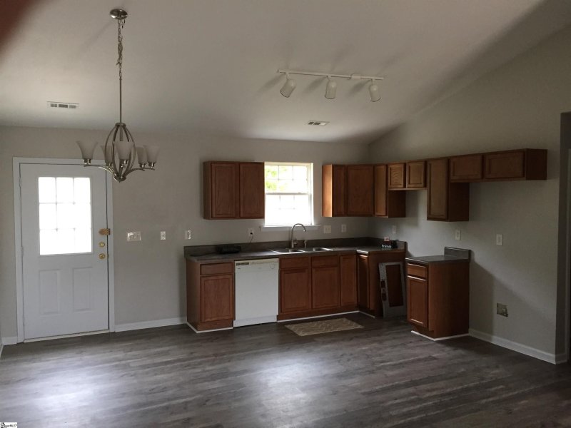 Property image 2 at 19 Backwater Way, Greenville, SC 29611