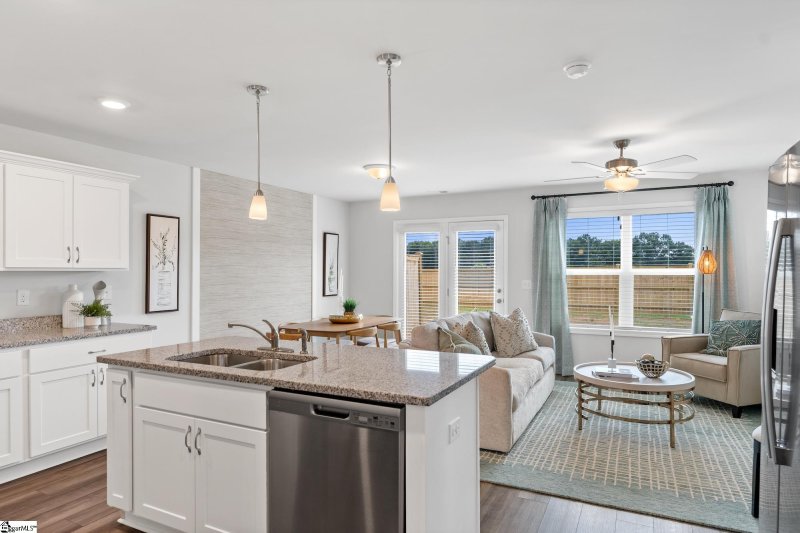 Property image 5 at 606 Blossom Run, Spartanburg, SC 29307