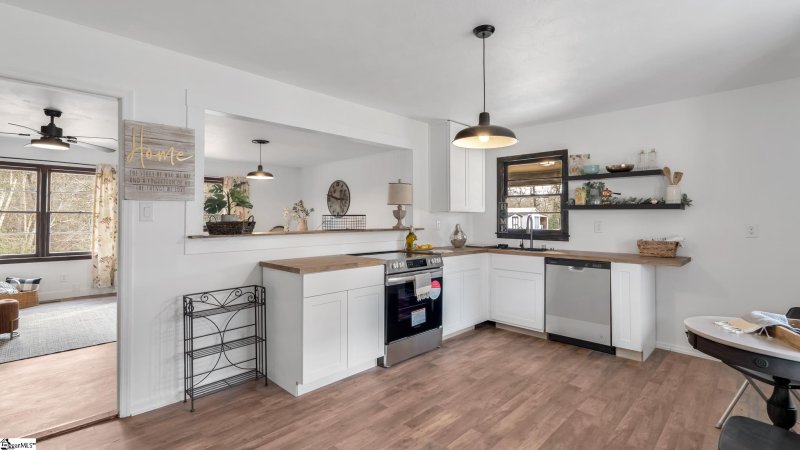 Property image 3 at 145 Rosewood Circle, Duncan, SC 29651