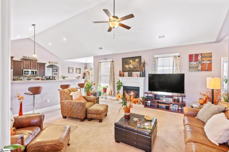 Property image 5 at 401 Skyway Place, Travelers Rest, SC 29690