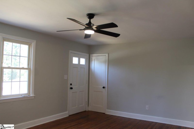 Property image 4 at 125 Marlboro Road, Spartanburg, SC 29301