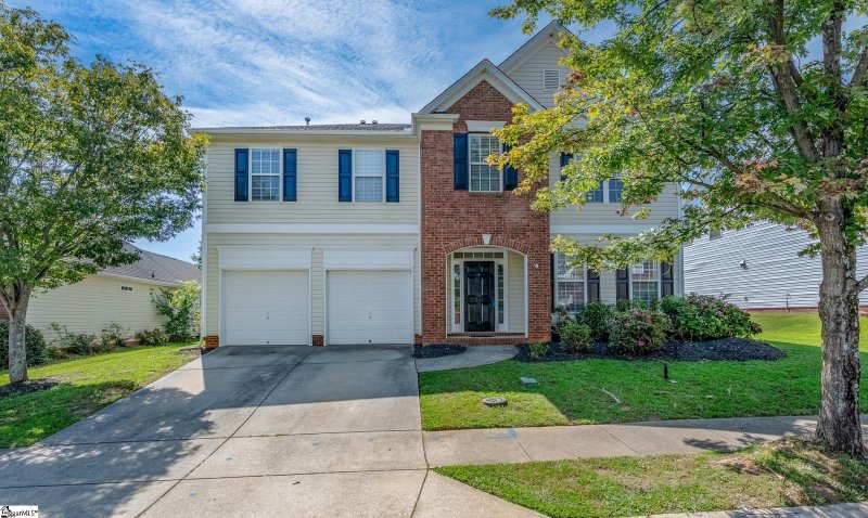 Property image 2 at 333 Surrywood Drive, Greenville, SC 29607