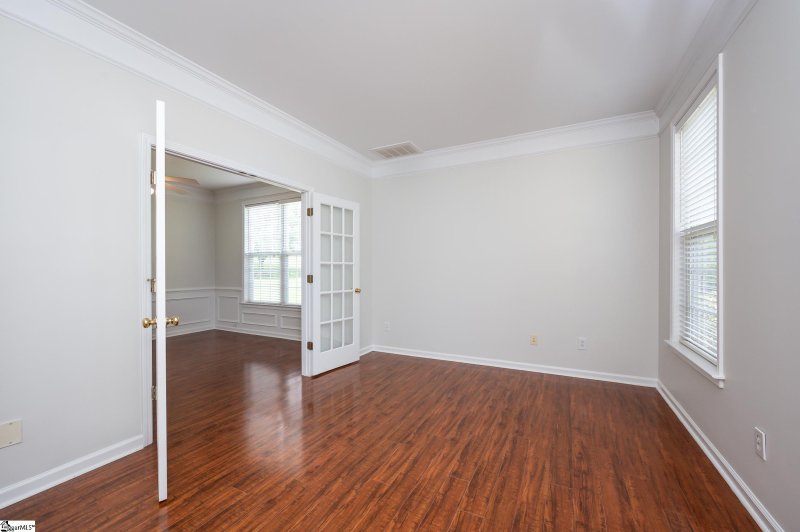 Property image 5 at 333 Surrywood Drive, Greenville, SC 29607