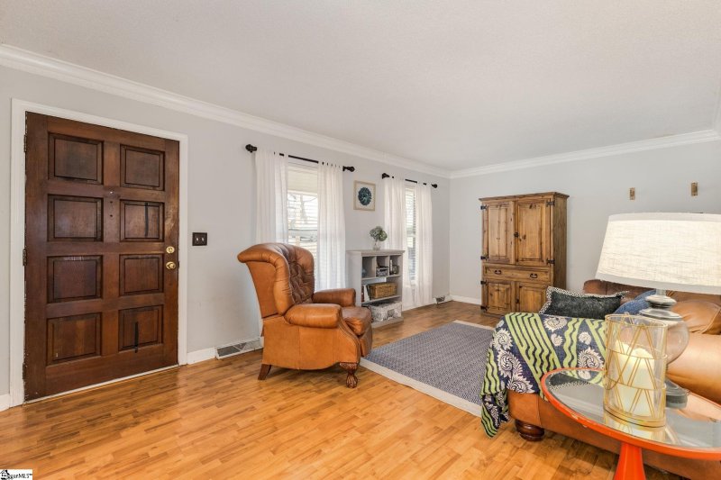 Property image 4 at 130 Avon Drive, Taylors, SC 29687