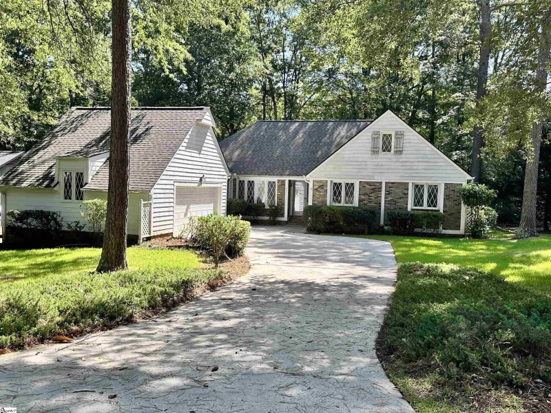 307 Rainwood Drive