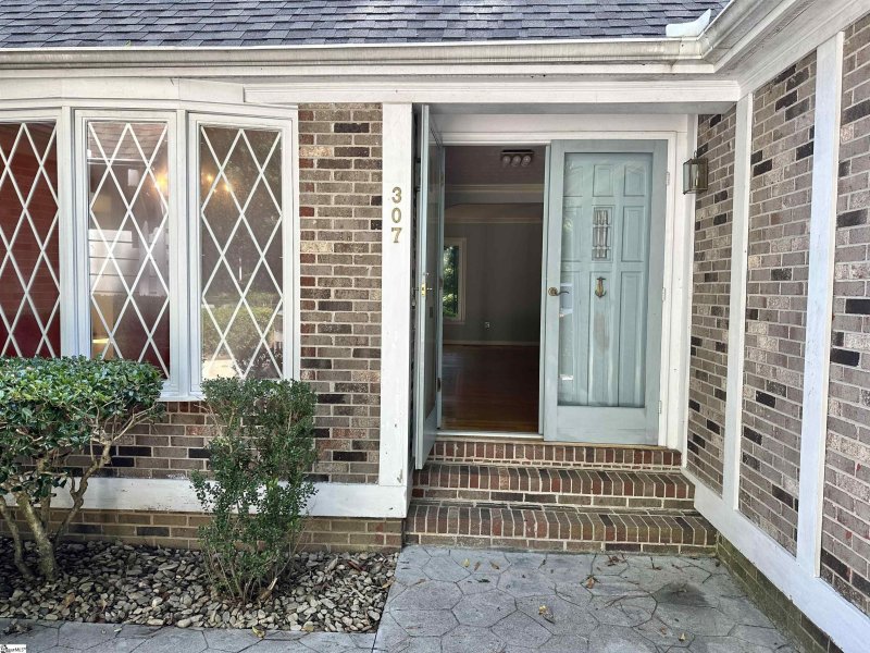Property image 4 at 307 Rainwood Drive, Simpsonville, SC 29681