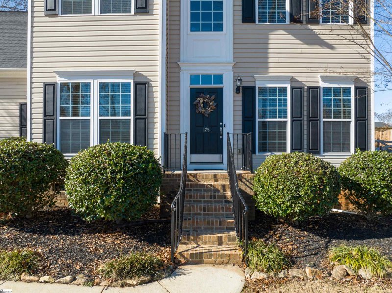 Property image 4 at 125 Scotts Bluff Drive, Simpsonville, SC 29681