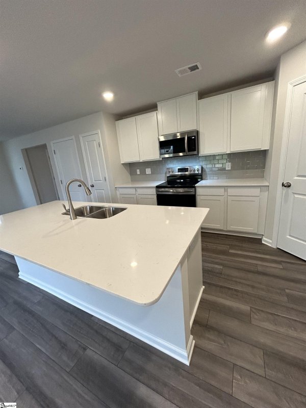 Property image 2 at 563 Wooden Duck Street, Spartanburg, SC 29303