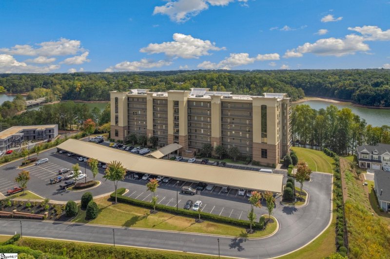 Property image 2 at 408 Watermarke Lane, Anderson, SC 29625