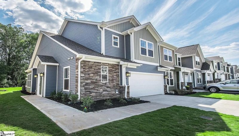 Property image 2 at 30 Creekhaven Lane, Taylors, SC 29687