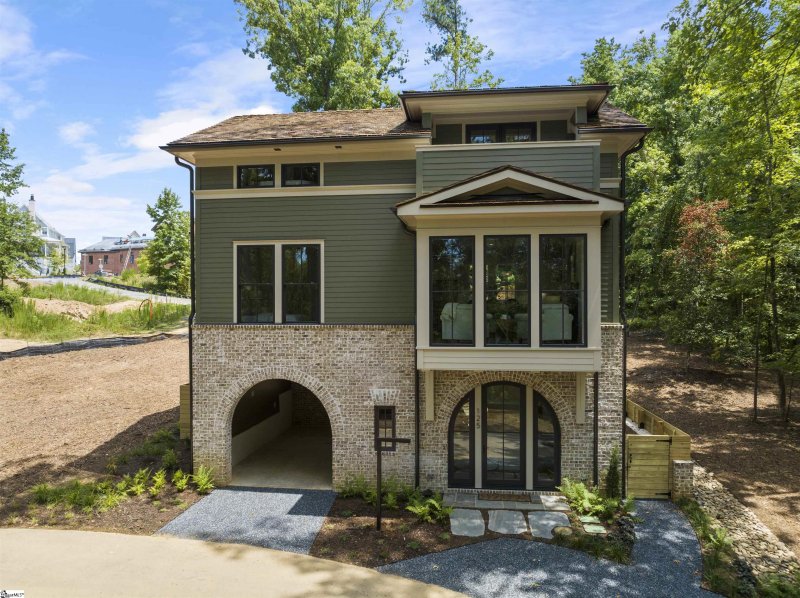 125 Verdure Drive