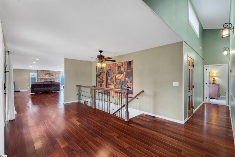 Property image 2 at 1036 Briarwood Drive, Easley, SC 29642