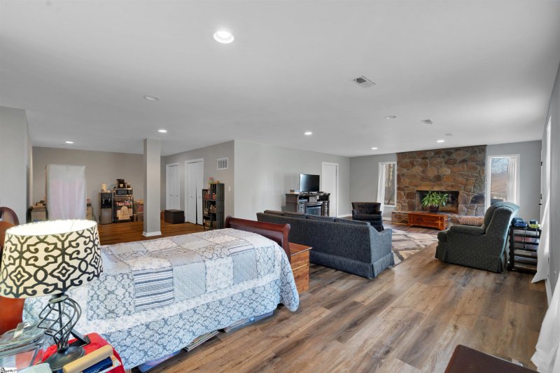 Property image 4 at 1036 Briarwood Drive, Easley, SC 29642