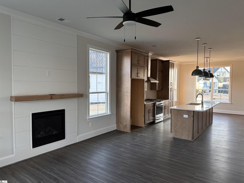 Property image 4 at 409 Coltop Court, Simpsonville, SC 29681