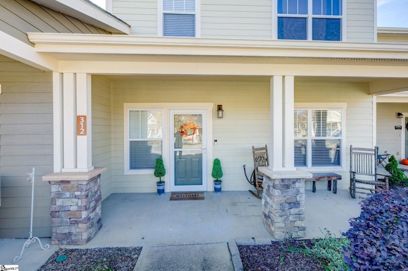 Property image 2 at 312 Shallow Drive, Taylors, SC 29687