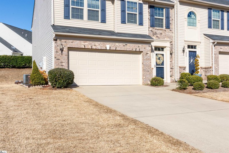 Property image 3 at 330 Bellerive Drive, Duncan, SC 29334