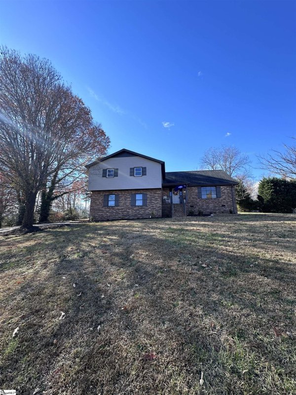 Property image 3 at 221 Timbrooke Way, Easley, SC 29642