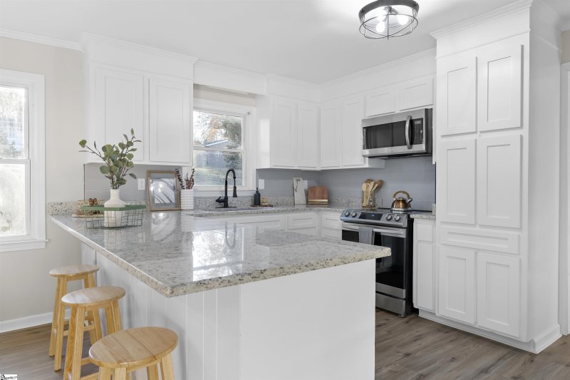 Property image 4 at 221 Timbrooke Way, Easley, SC 29642