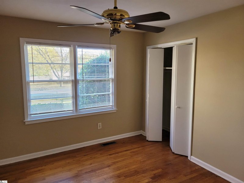 Property image 5 at 158 Woodridge Circle, Greenville, SC 29607